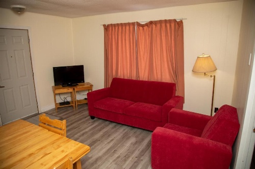 Glenview Cottages image 9